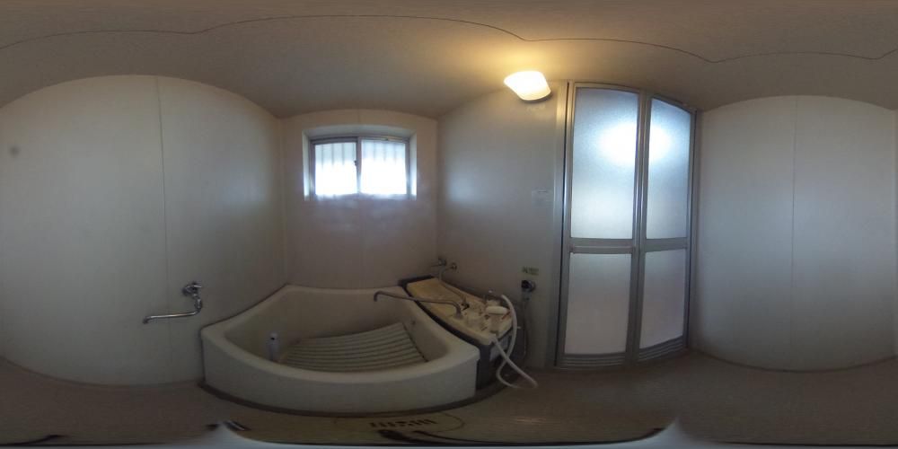 �o�X���[��