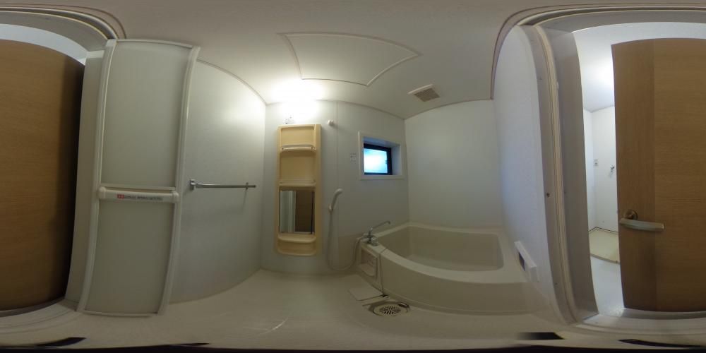 �o�X���[��