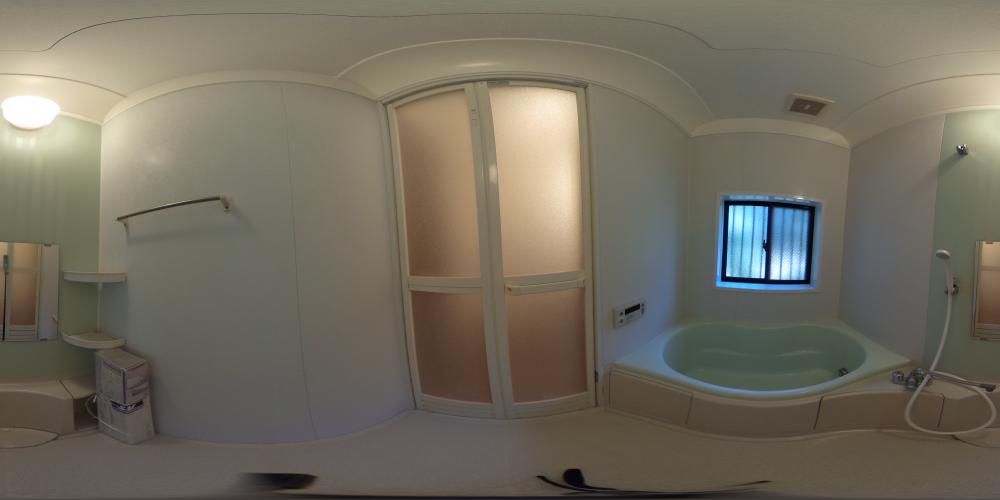 �o�X���[��