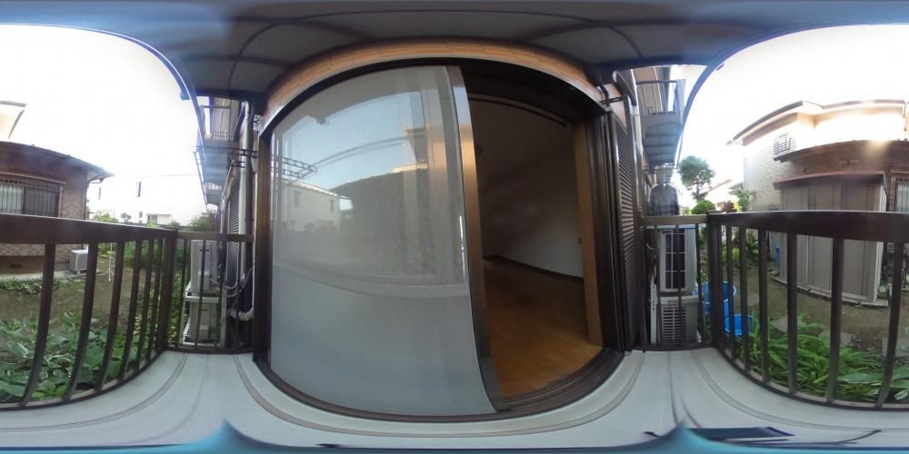 �o���R�j�[